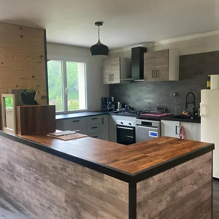 Apartment Spacieux T2, Agreable Et Lumineux *